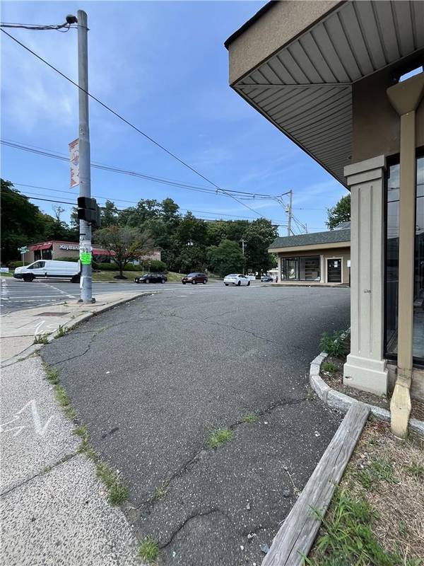 2-4 Route 9W, West Haverstraw, NY 10993