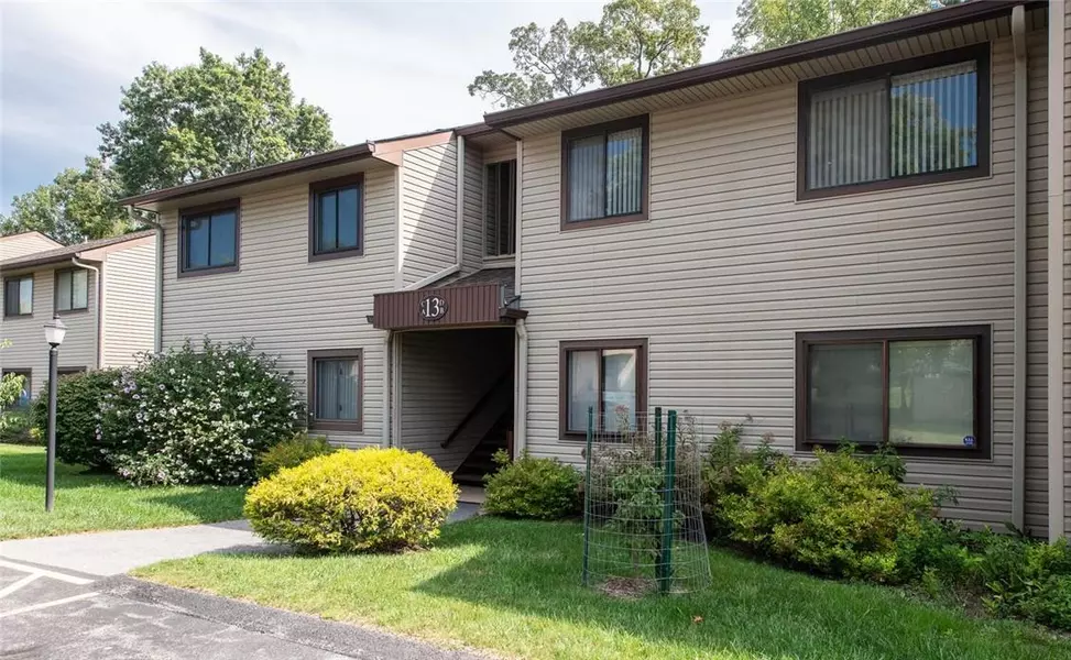 13 Knightsbridge #D, Poughkeepsie, NY 12603