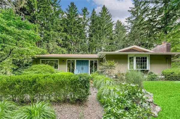 Suffern, NY 10901,10 Kings Gate RD