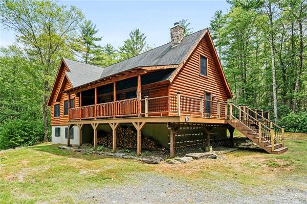 44 Summit DR, Yulan, NY 12792