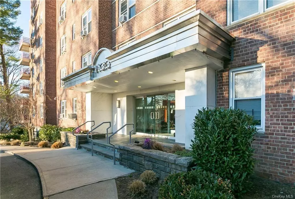 Bronxville, NY 10708,1133 Midland AVE #5H