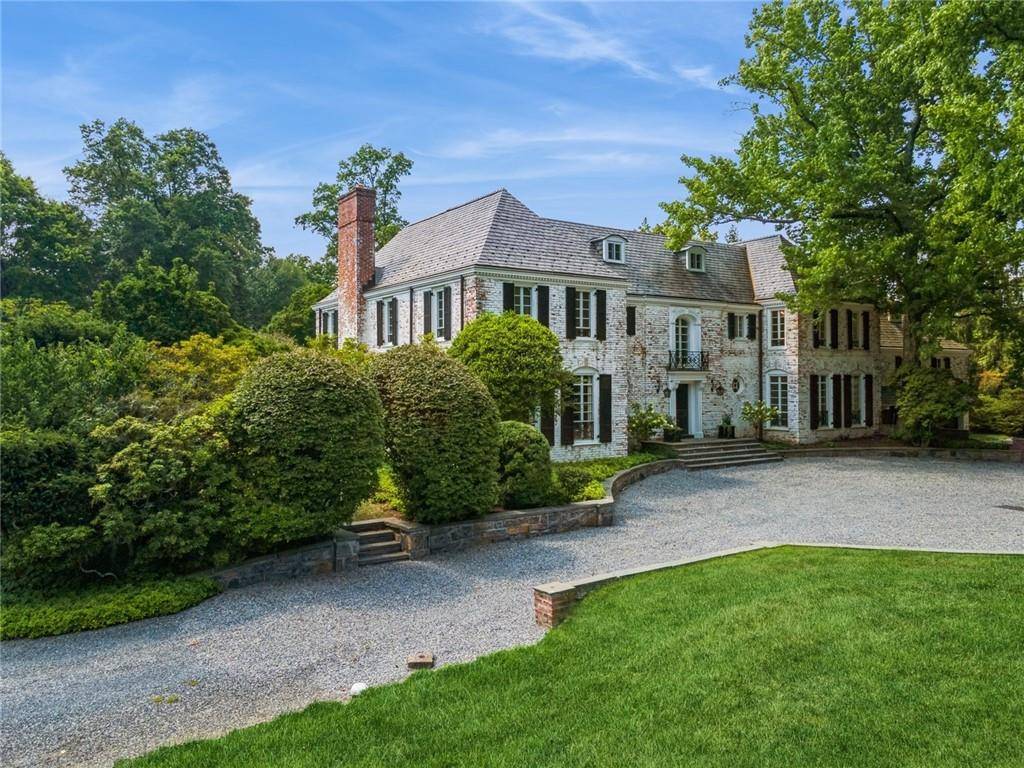 Purchase, NY 10577,6 Loden LN