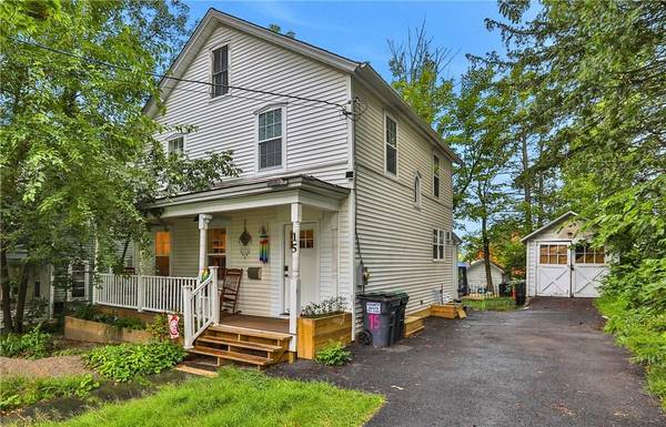 15 Wurts AVE, New Paltz, NY 12561