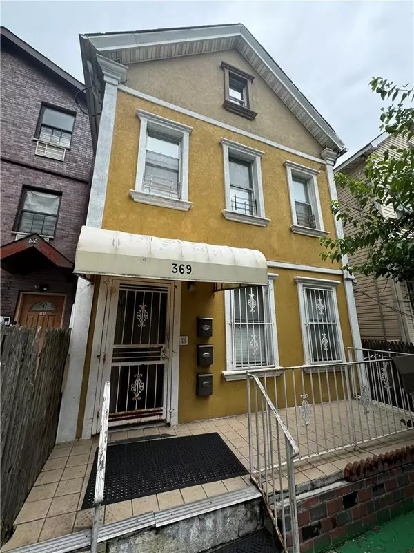 369 E 194th ST, Bronx, NY 10458