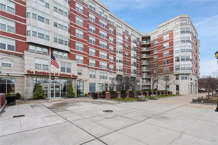 300 Mamaroneck AVE #614, White Plains, NY 10605