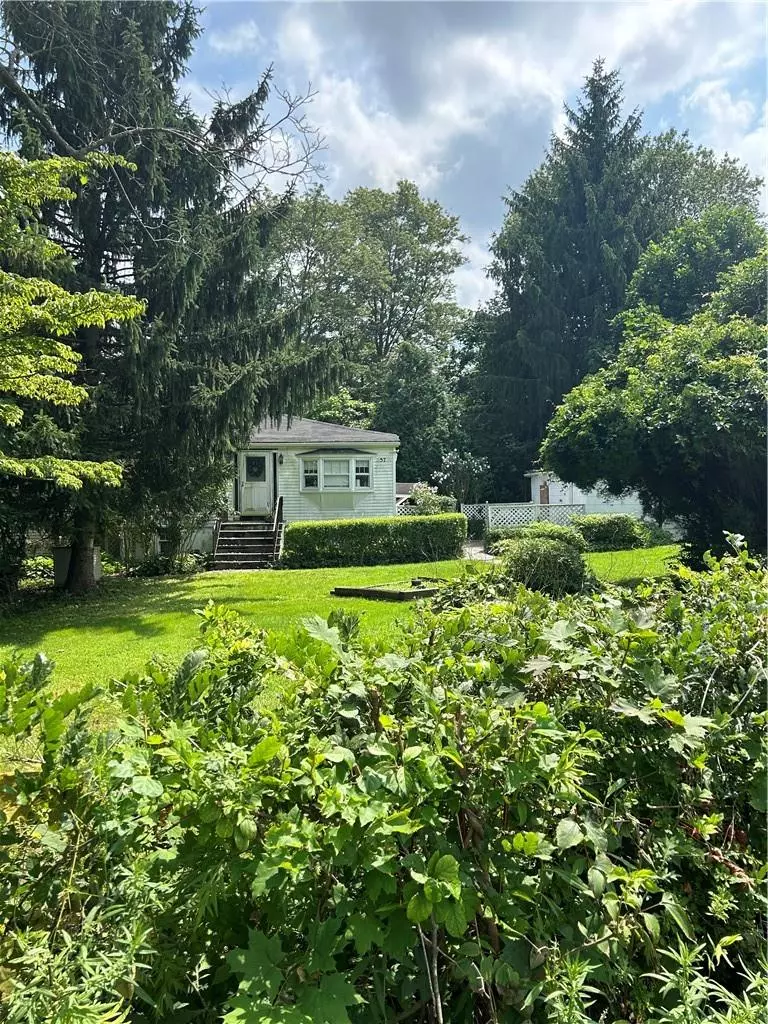 Carmel, NY 10512,57 Knollcrest RD