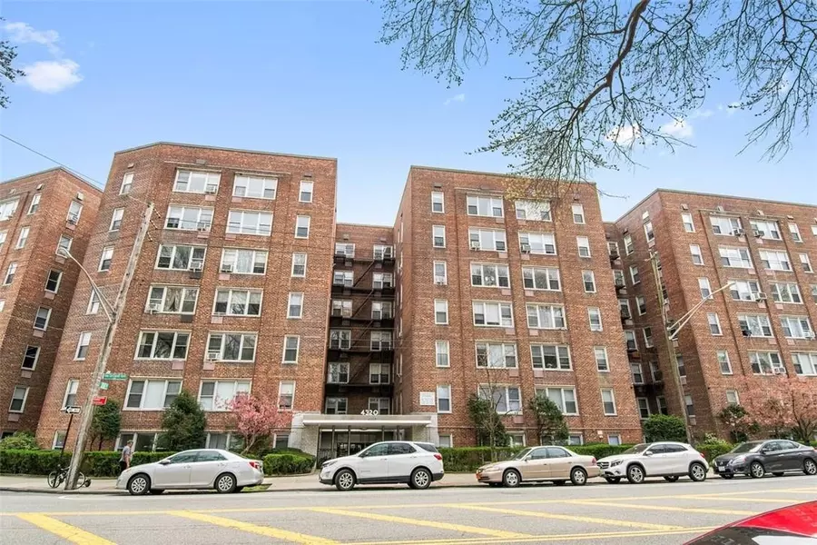 4320 Van Cortlandt PARK #R, Bronx, NY 10470