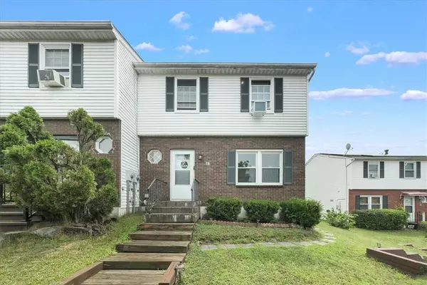 Beacon, NY 12508,18 Harbor Hill CT