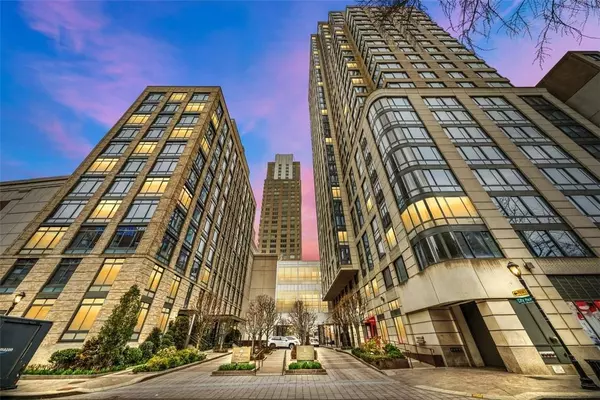 10 City PL #26F, White Plains, NY 10601