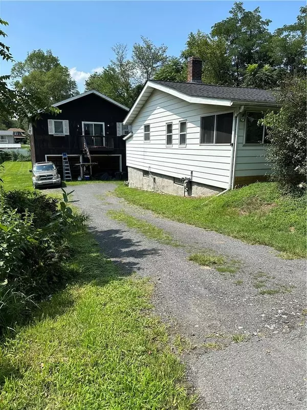 2241 State Route 208, Montgomery, NY 12549