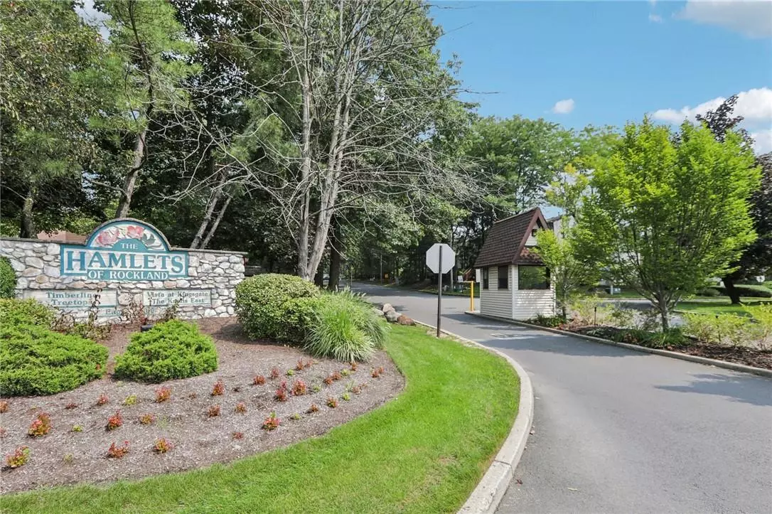 Nanuet, NY 10954,251 Treetop CIR