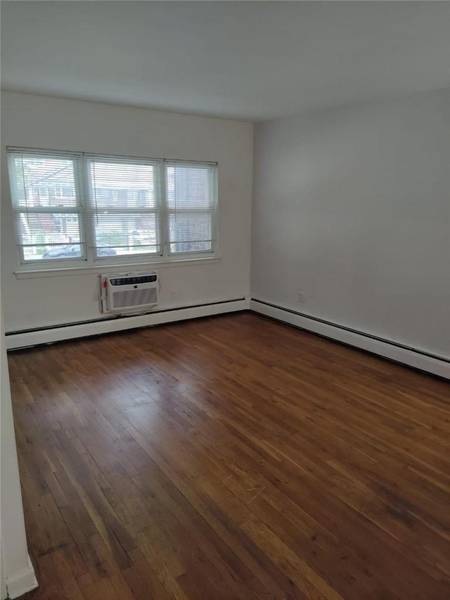 982 Burke AVE #1, Bronx, NY 10469