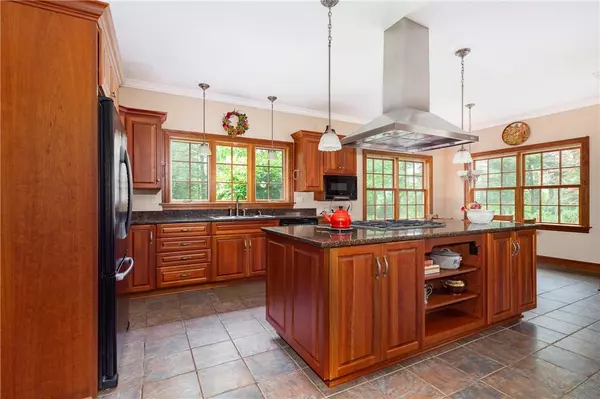 Rhinebeck, NY 12572,4 Wolcott DR