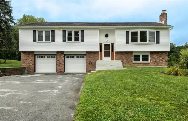 Pleasant Valley, NY 12569,3 Bristol DR