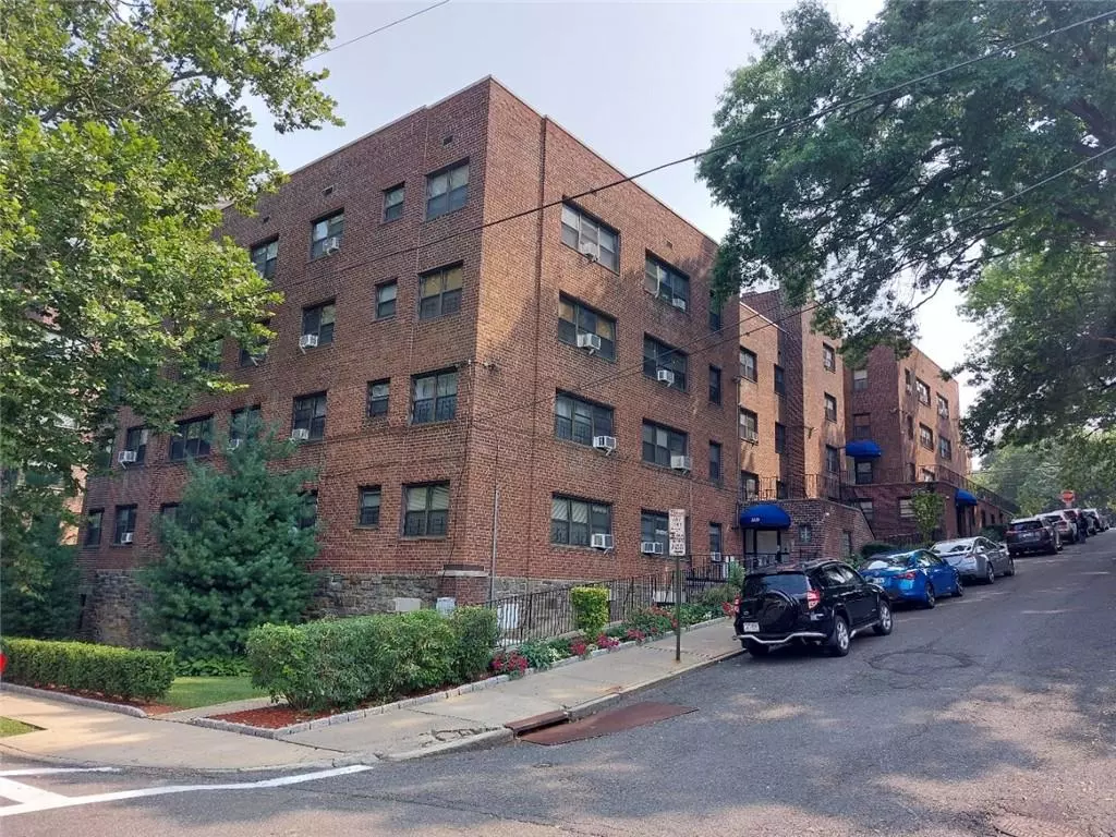 Mount Vernon, NY 10552,55 Ehrbar AVE #2H