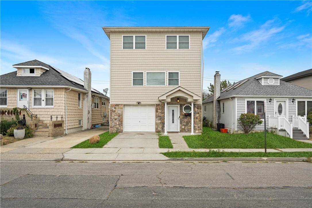20 B Quebec RD,  Long Beach,  NY 11558
