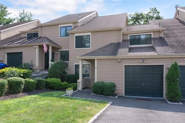 28 Manor House LN, Dobbs Ferry, NY 10522