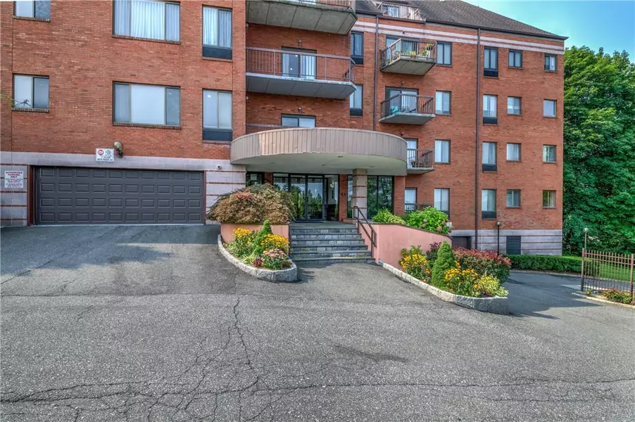 24 Ray PL #2-3, Scarsdale, NY 10583