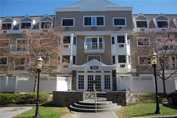 500 Pondside DR #1B, White Plains, NY 10607