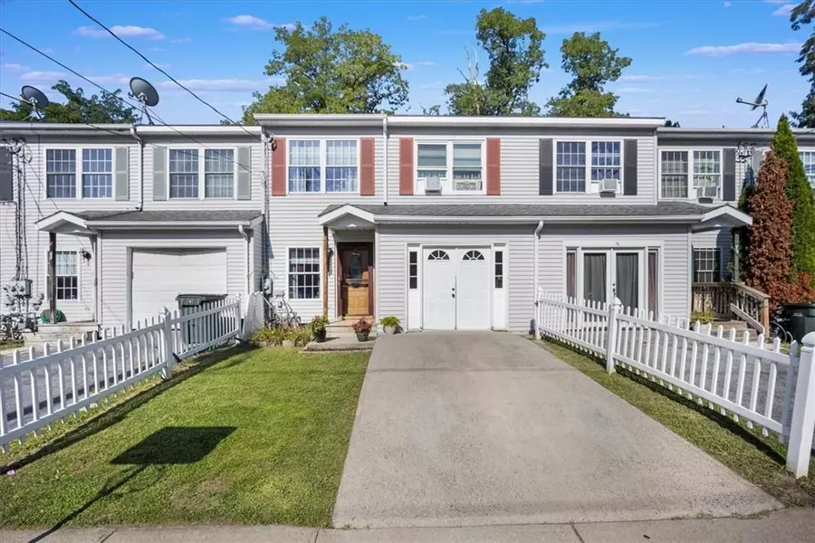 71 Center ST, Highland Falls, NY 10928