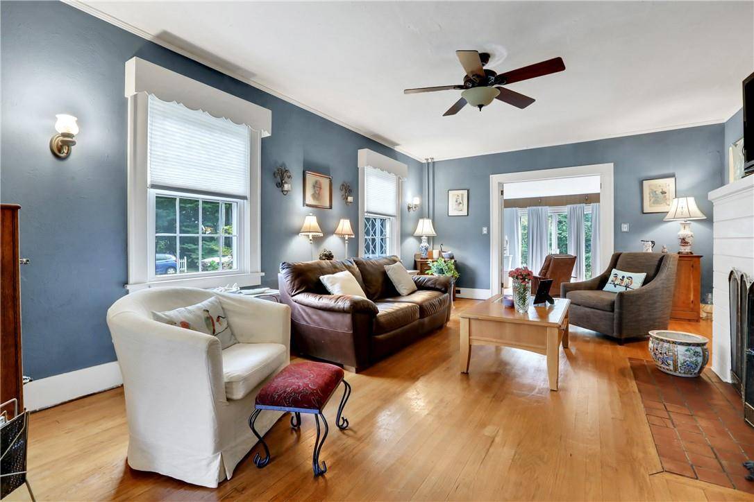 Saugerties, NY 12477,10 Washburn TER