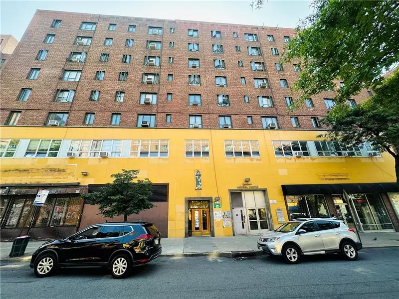 1490 Metropolitan AVE #6A, Bronx, NY 10462