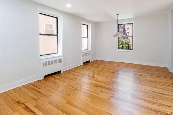 Bronx, NY 10463,525 W 235th ST #3F