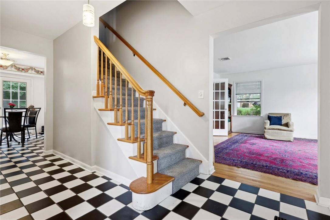 Nyack, NY 10960,221 Birchwood AVE