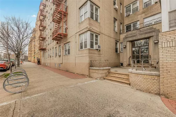 Bronx, NY 10462,2160 Bronx PARK #6E