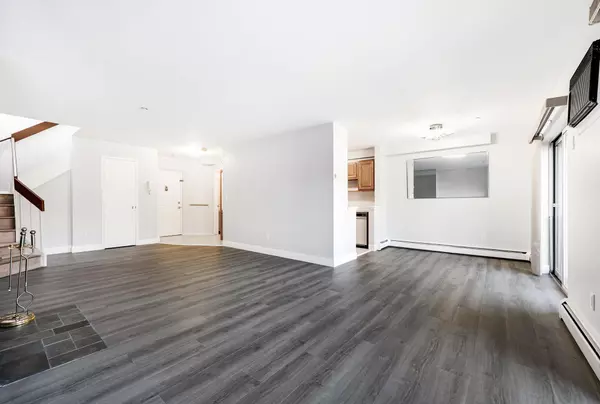 White Plains, NY 10601,55 - Building 1 Unit 14-2 N Broadway #22