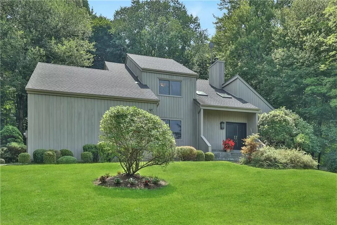 Pleasantville, NY 10570,190 Deerfield LN