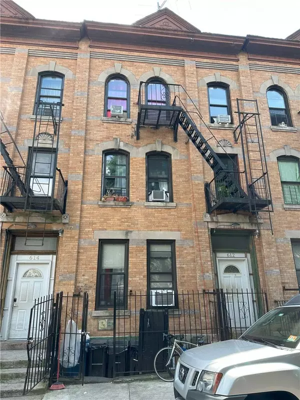 612 Beech TER, Bronx, NY 10454