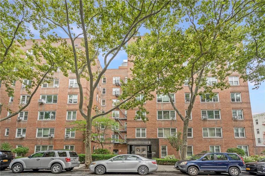 525 W 236th ST #3C, Bronx, NY 10463