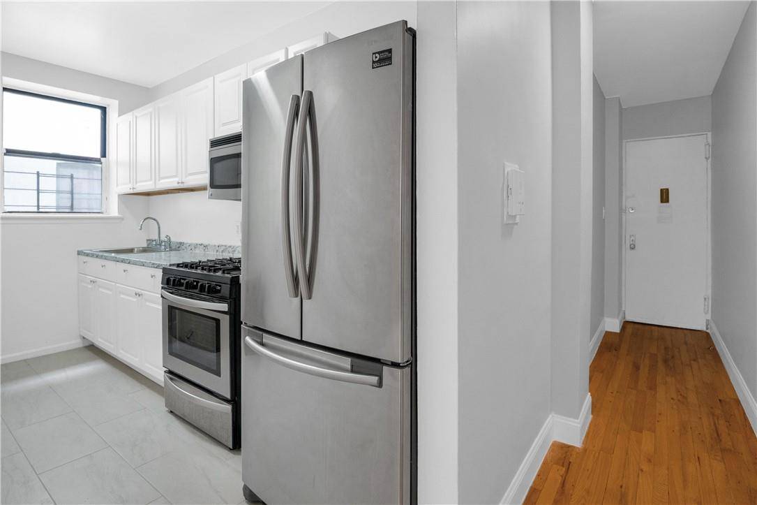 Bronx, NY 10468,2400 Davidson AVE #B7