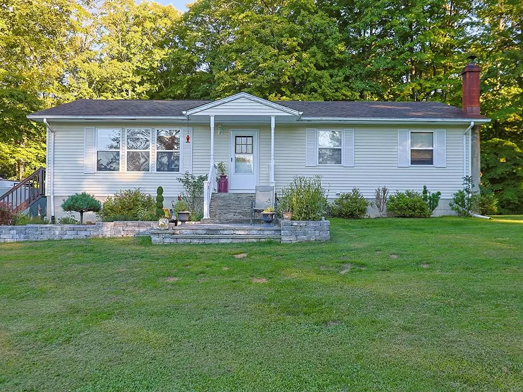 Central Valley, NY 10917,7 Tinny LN