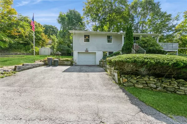 Carmel, NY 10512,37 Beechmont RD