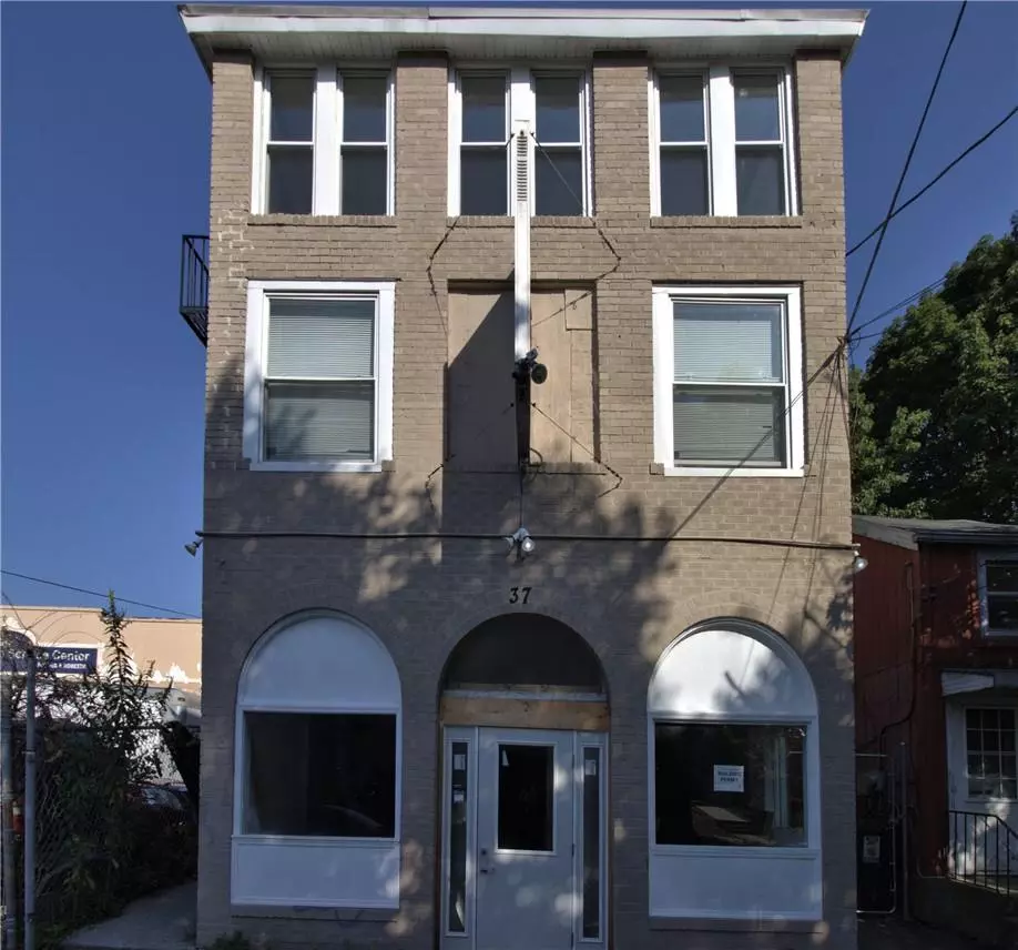 Poughkeepsie, NY 12601,37 N Clinton ST