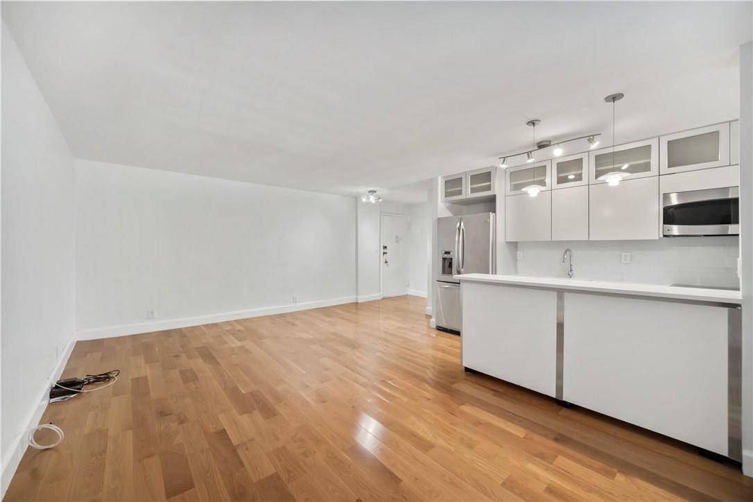 Hartsdale, NY 10530,45 E Hartsdale AVE #4P