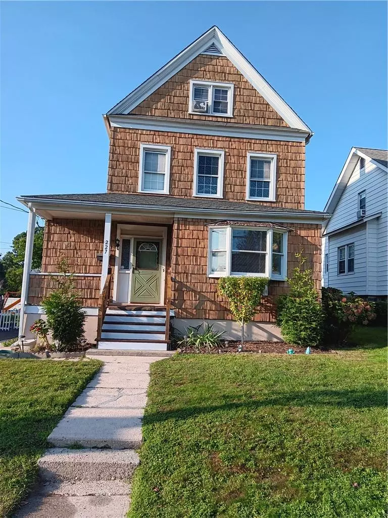 Port Chester, NY 10573,227 Irenhyl AVE