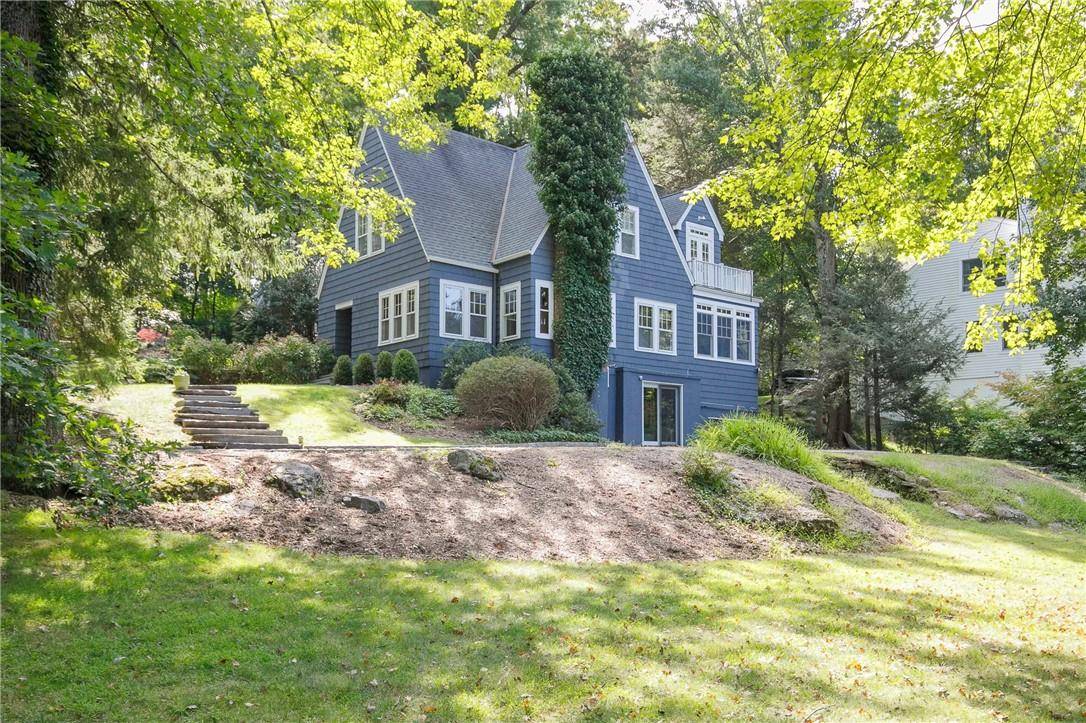54 Spring RD, Chappaqua, NY 10514