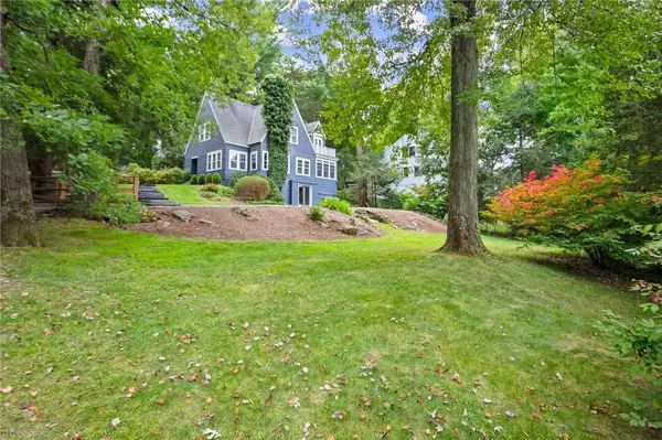 Chappaqua, NY 10514,54 Spring RD