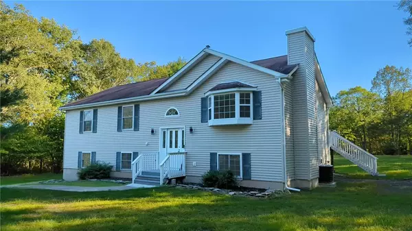 423 Budd RD, Wurtsboro, NY 12790