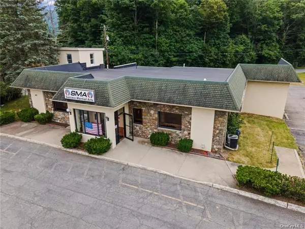 Central Valley, NY 10917,140 Route 32