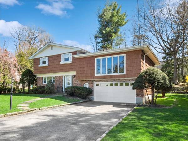 White Plains, NY 10607,8 Balmoral CRES