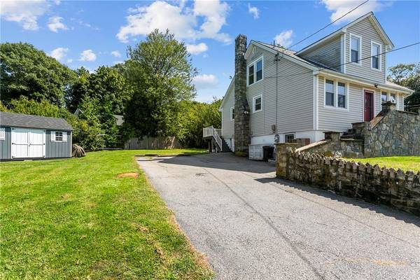 Carmel, NY 10512,74 Cottage RD