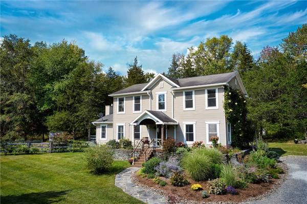 27 Morning Star DR, New Paltz, NY 12561