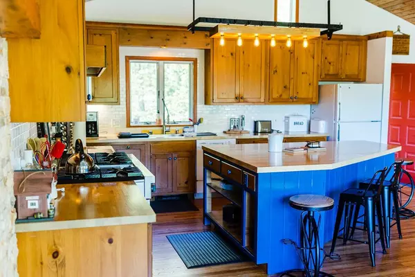 Millerton, NY 12546,39 Budd LN