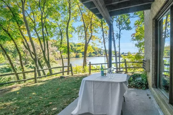 201 Kemeys Cove #201, Briarcliff Manor, NY 10510