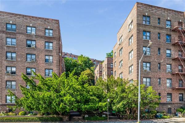 3017 Riverdale AVE #3C, Bronx, NY 10463