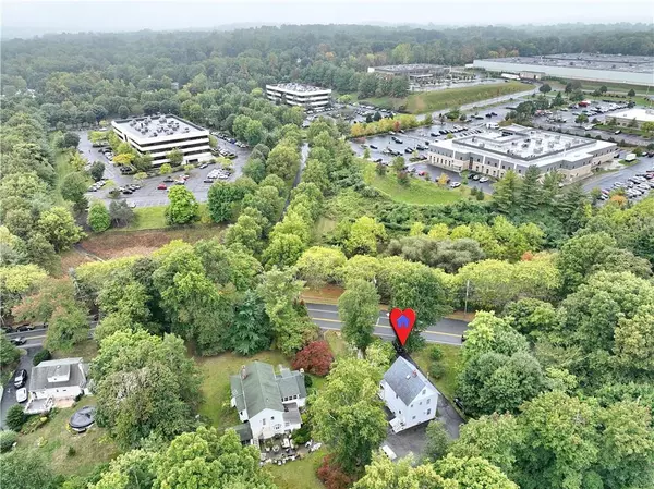 West Nyack, NY 10994,608 W Nyack RD